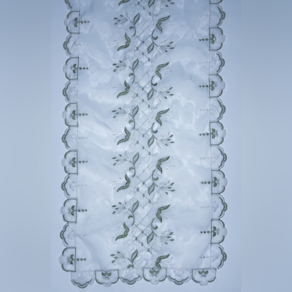 Vintage Sheer Floral Embroidery Scalloped Table Runner Cottage Core Feminine